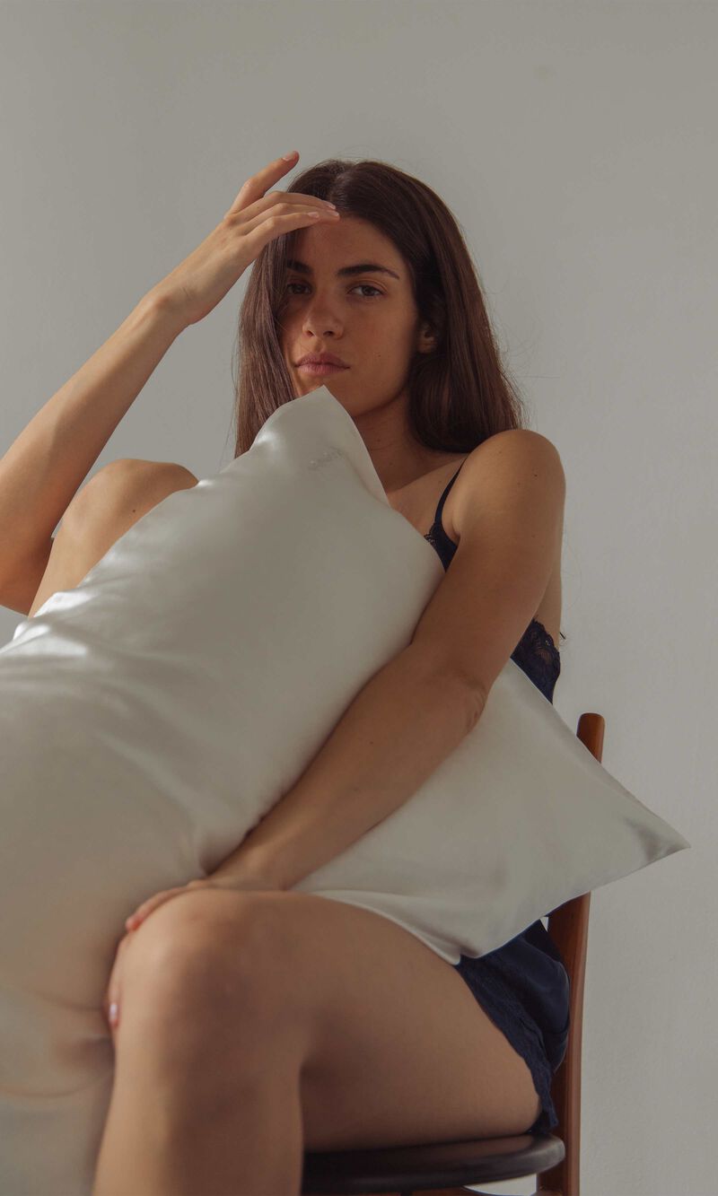 Akoya Pearl Silk Pillowcase (King Size)