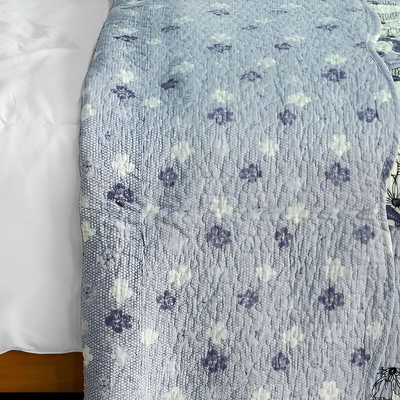 Queen Size Cotton 3-Piece Quilted Printed Quilt Set with Matching Pillow Shams image number 2