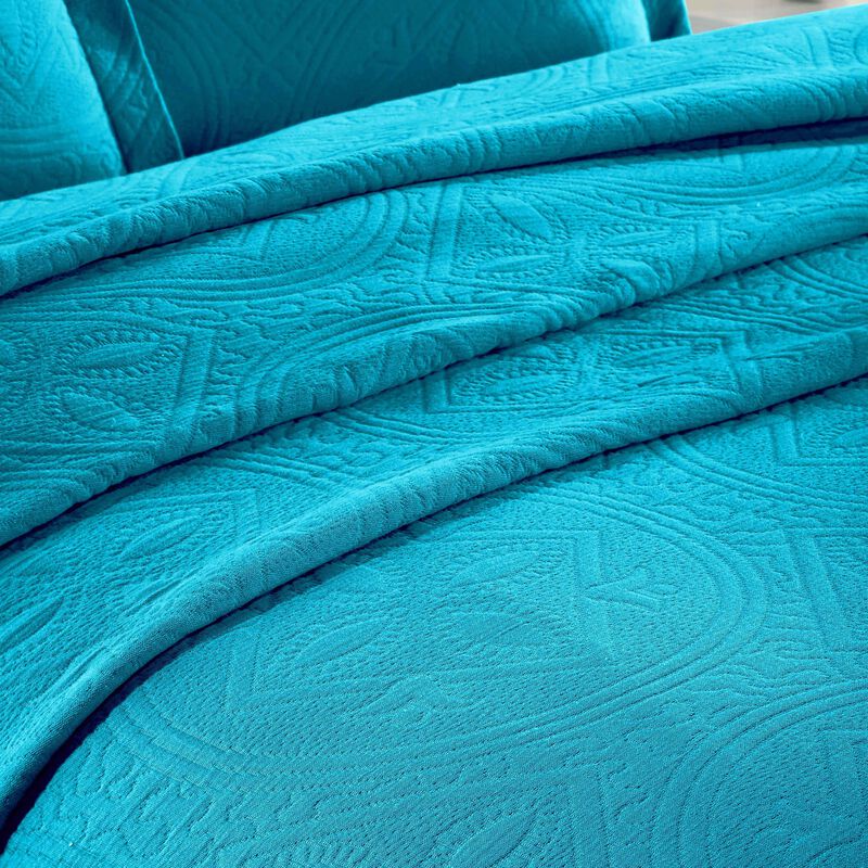 Lightweight Cotton Bedspread Set 3-Piece, Celtic Circle Patterned Matelasse image number 3