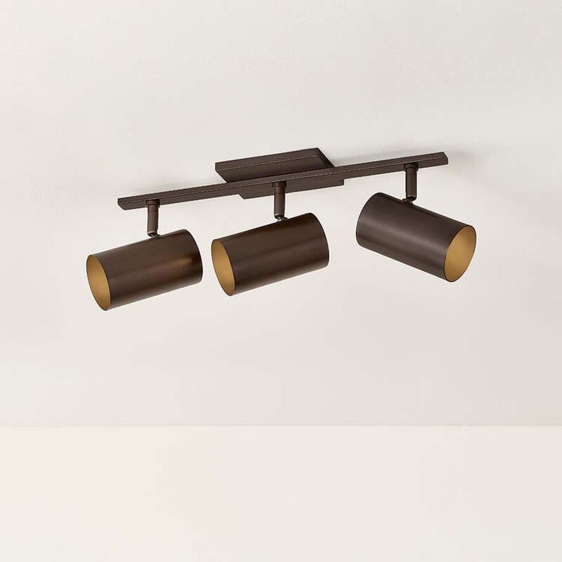 Rueben Bath And Vanity image number 2