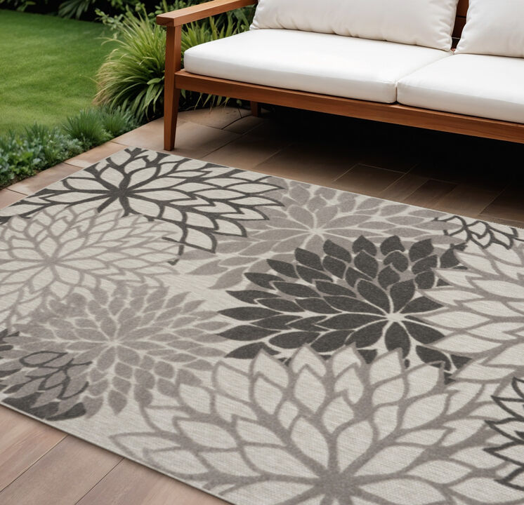 HomeRoots Floral Indoor Outdoor Area Rug