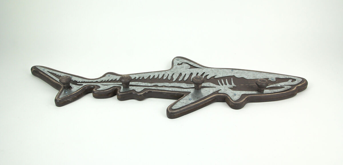 33-Inch Rustic Wood Shark Wall Hook Rack with Galvanized Metal Accents - Coastal-Themed Decorative Art Hanging for Keys, Bags, Coats, and Towels - Beach House Decor