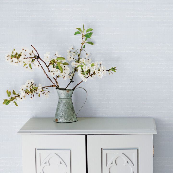 Vintage Roses Pretty Script Blue Wallpaper G45318