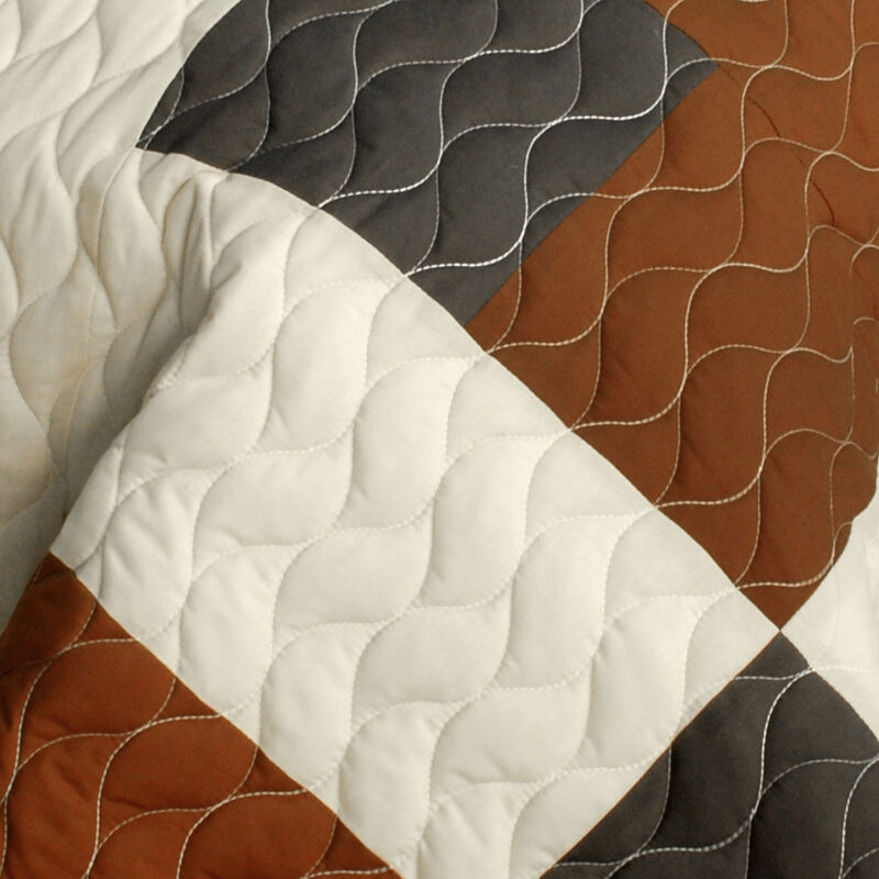Brown 3-Piece Vermicelli Quilted Patchwork Quilt Set with Matching Shams image number 3