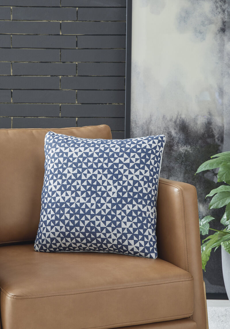Jaycott Next-Gen Nuvella Pillow image number 1