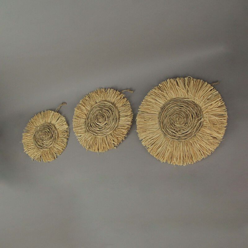 Set of 3 Round Natural Woven Dried Grass Wall Hanging Sculptures Home Decor Art image number 1