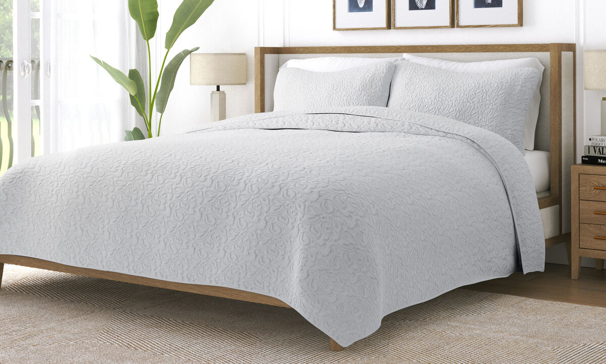 Modern Quilt Coverlet with Sham(s)