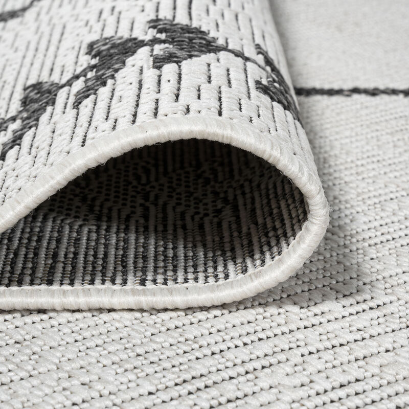 Derya Tribal Diamond Trellis Indoor/Outdoor Area Rug