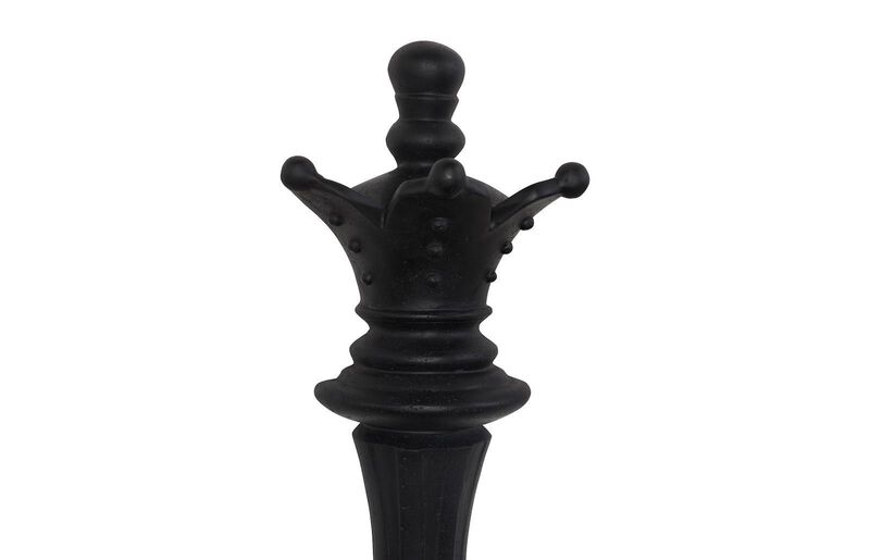 Queen Chess Black Wall Decor image number 3
