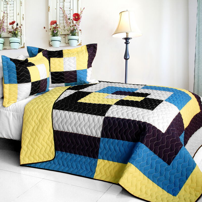 Queen Patchwork Quilt Set 3PC Quilted Vermicelli Stitch Lightweight Bed Cover Set image number 0