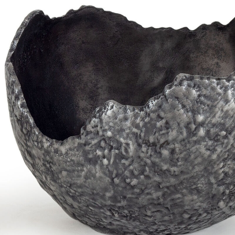 HomeRoots Set of Two Gray And Silver Aluminum Decorative Bowls image number 3