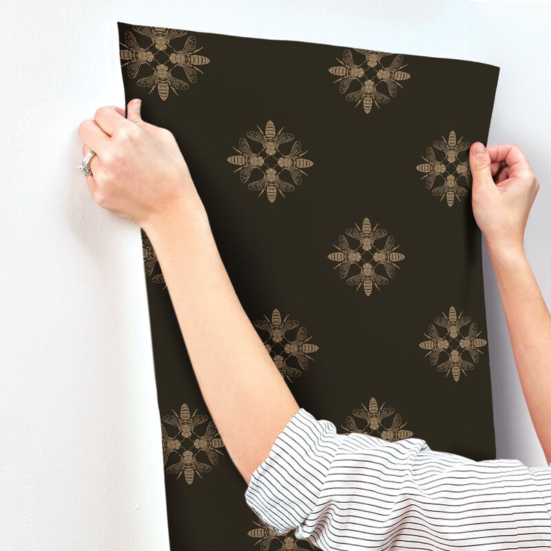 Honey Bee Gold & Black Wallpaper (Double Roll) image number 4