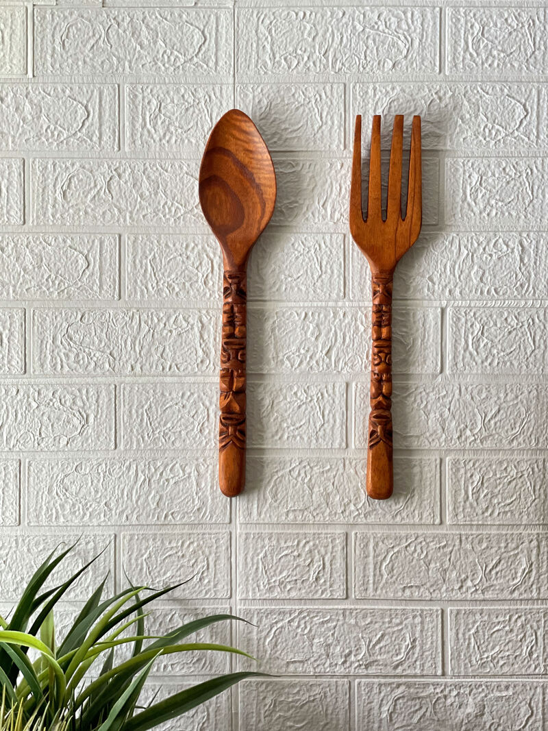 16 Inch Carved Tiki Spoon & Fork Wooden Wall Decor Art Utensil Decoration Set image number 6