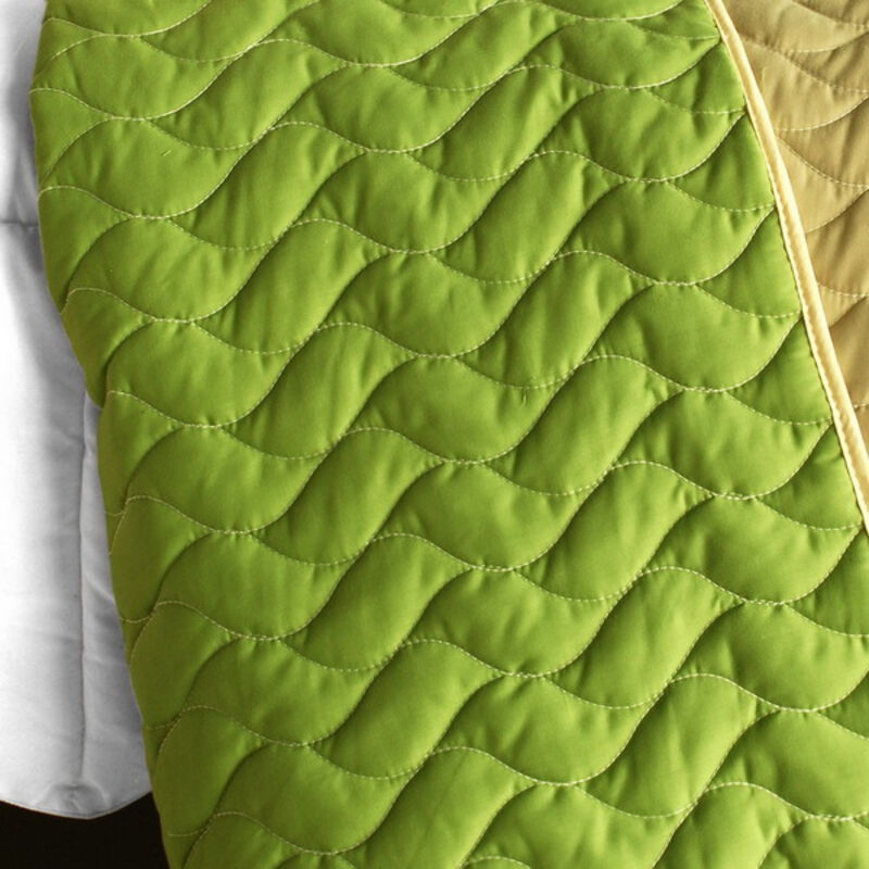 My Garden Queen Size Geometric Patchwork Quilt Set 3 Piece with Quilted Stitch Detail-Green image number 4