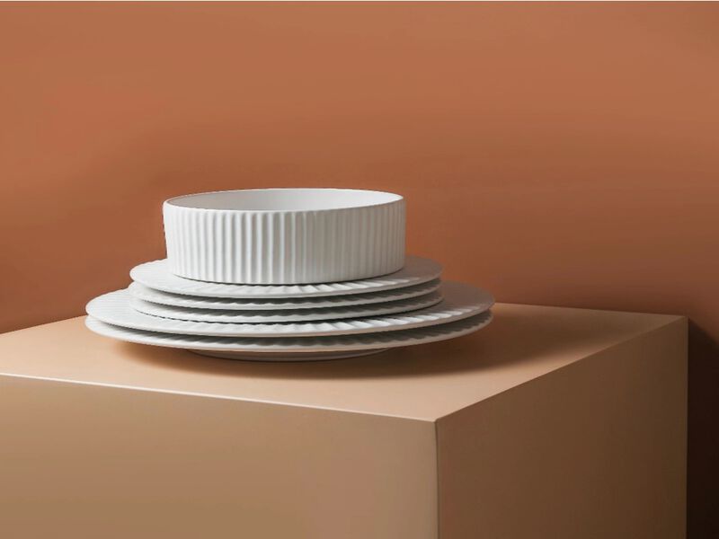 Christian Siriano Lusso 16-Piece Dinnerware Set Stoneware, White