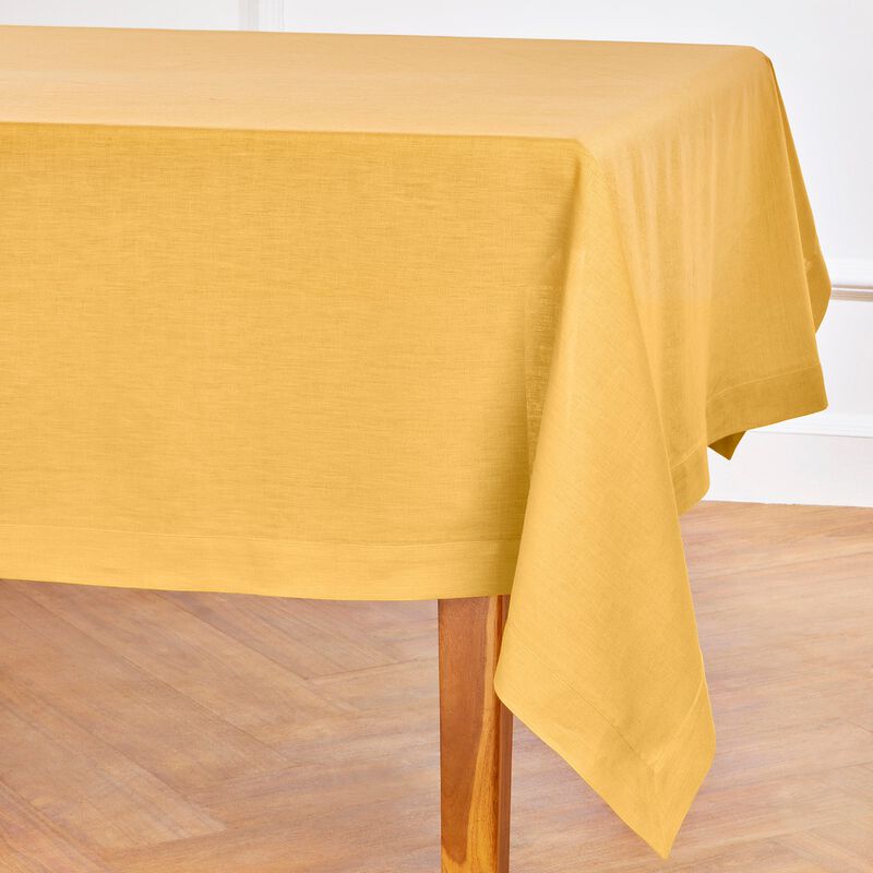 Solino Home Fete 100% Linen Tablecloth &ndash; Handcrafted, Machine Washable, Perfect for Holiday and Everyday Dining