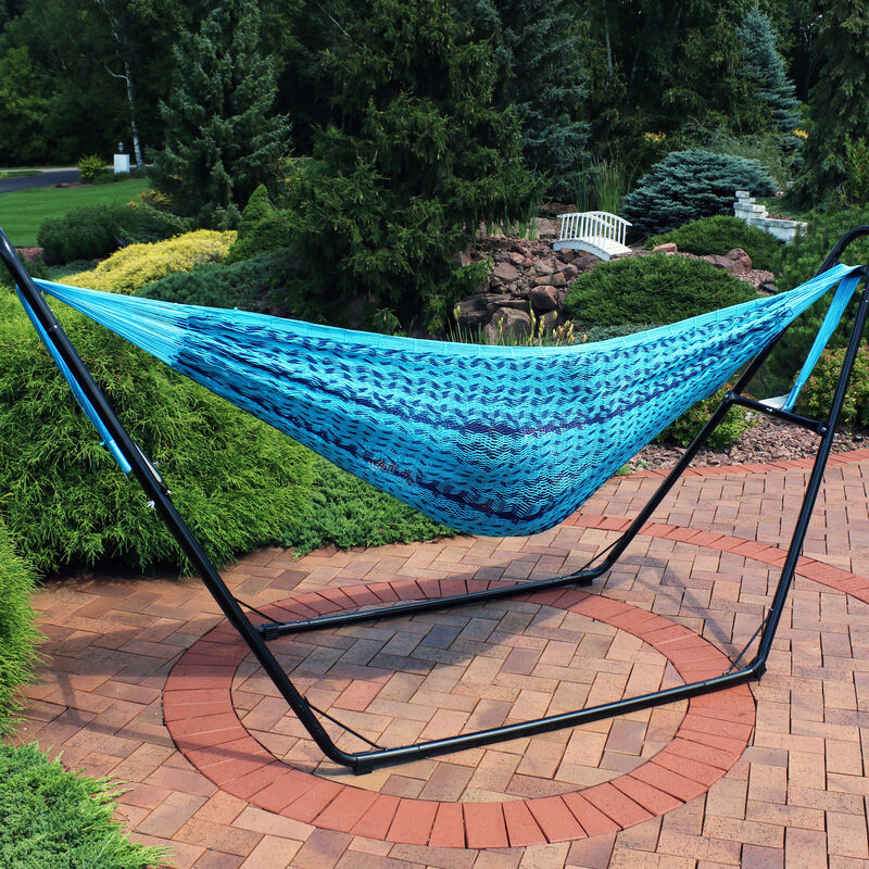Sunnydaze 2-Person Cotton and Nylon Woven Fabric Hammock image number 1