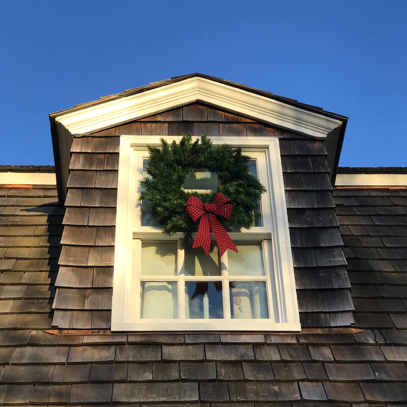 Lush Mixed Pine Artificial Christmas Wreath  24-Inch  Unlit image number 5