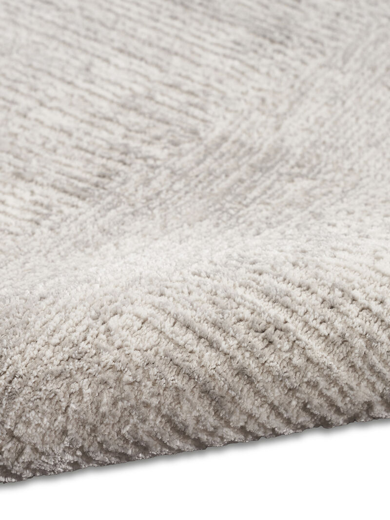 CK024 Irradiant IRR01 Silver 5'3" x 7'3" Rug image number 3