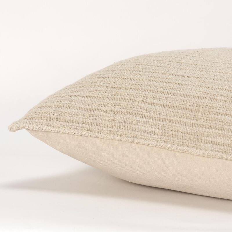 T19782 Pillow
