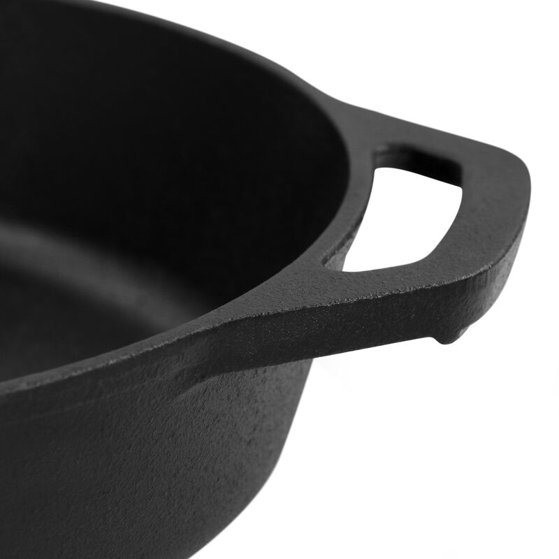 MegaChef 12 Inch Round Preseasoned Cast Iron Frying Pan in Black