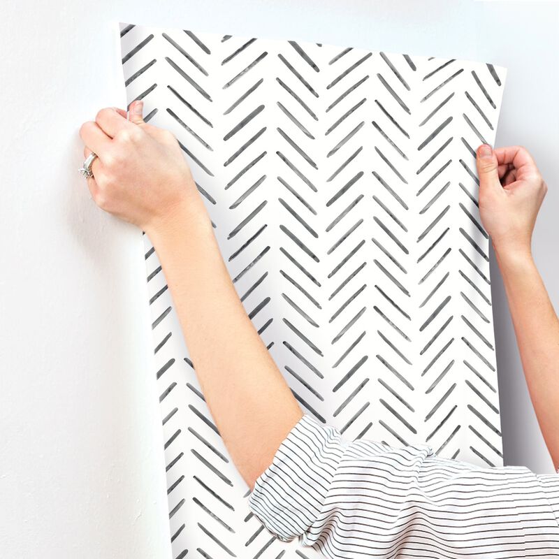 Painted Herringbone Black Wallpaper (Double Roll) image number 6