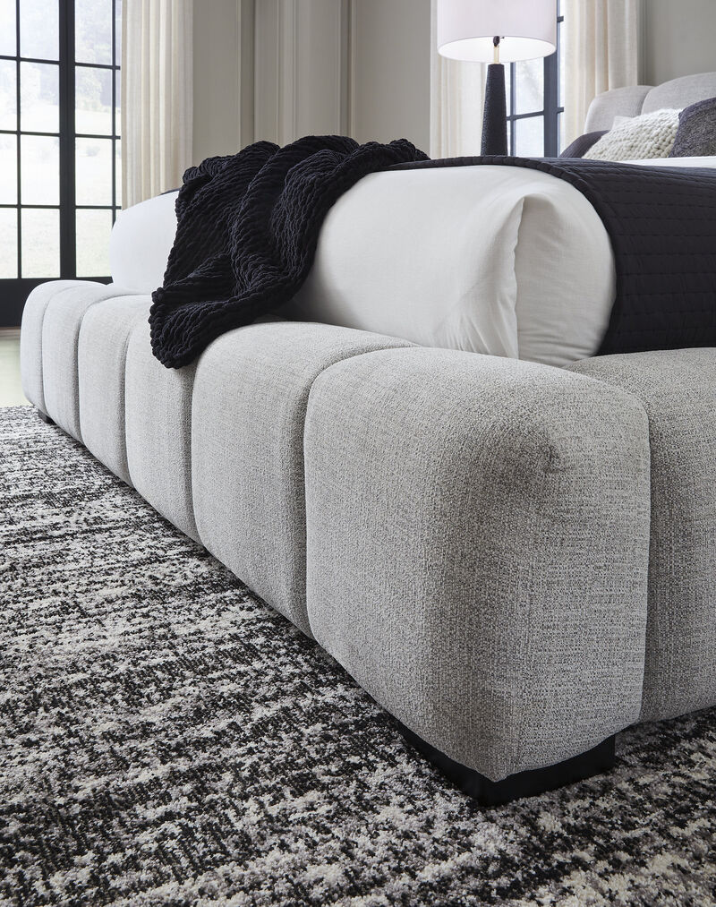 Jesstean Queen Upholstered Bed image number 4