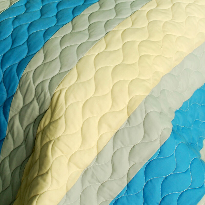Blue Queen Size 3-Piece Vermicelli Quilted Patchwork Quilt Set with Shams image number 2