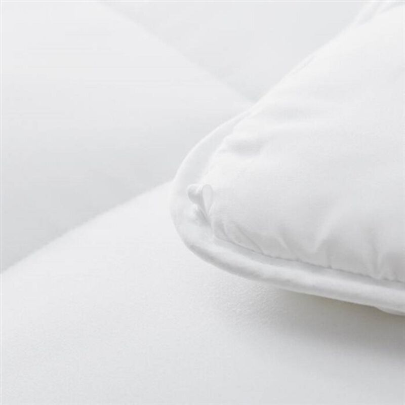 Cozy Polyester Down Alternative Comforter – All Seasons Plush White Bedding for Year-Round Use