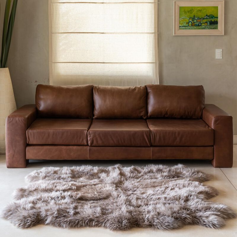 Genuine Sheepskin Rug "Sexto" (4' 9'' x 5' 11'') &ndash; Soft & Fluffy Six Pelt Lambskin Rug - Made in Argentina