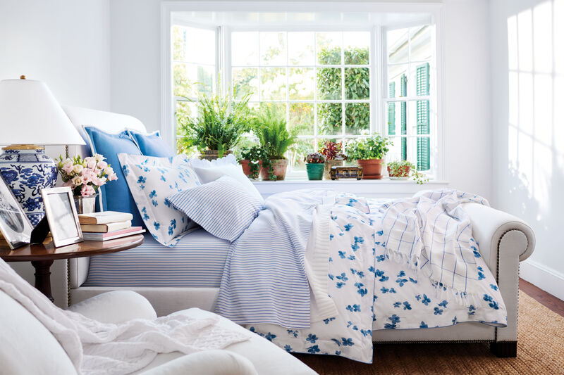 Foo Dog Medium Table Lamp