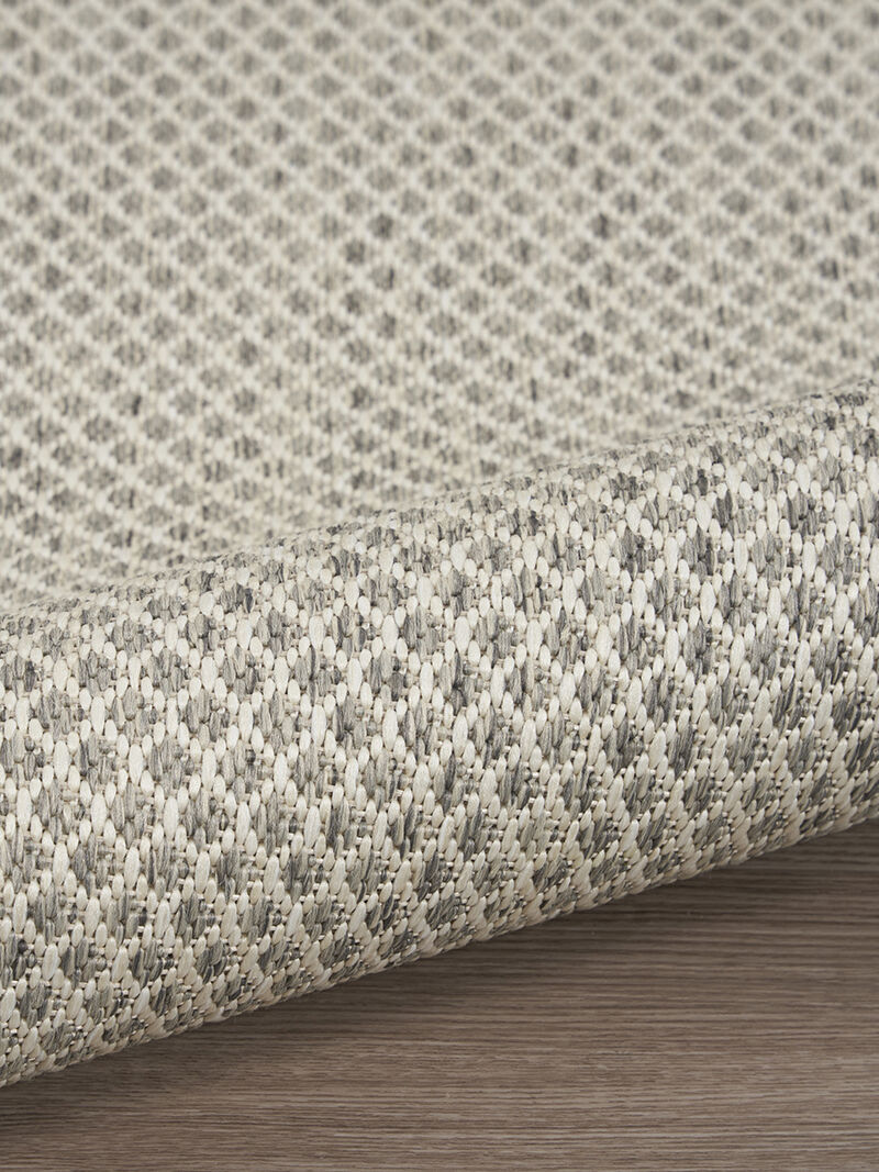 Courtyard COU01 Ivory/Silver 2'2" x 16' Rug