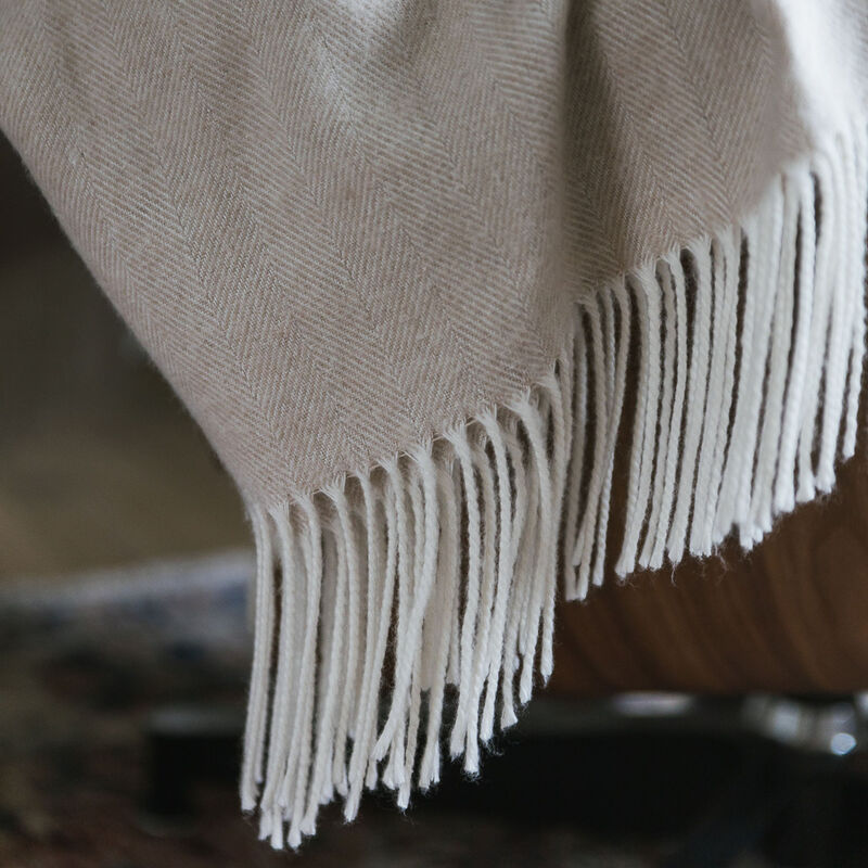 Bamboo Herringbone Tassel Throw