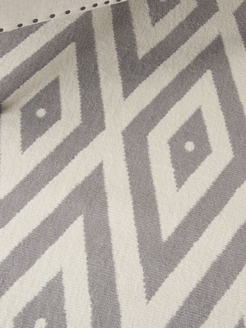 Grafix GRF18 White/Gray 3'9" x 5'9" Rug