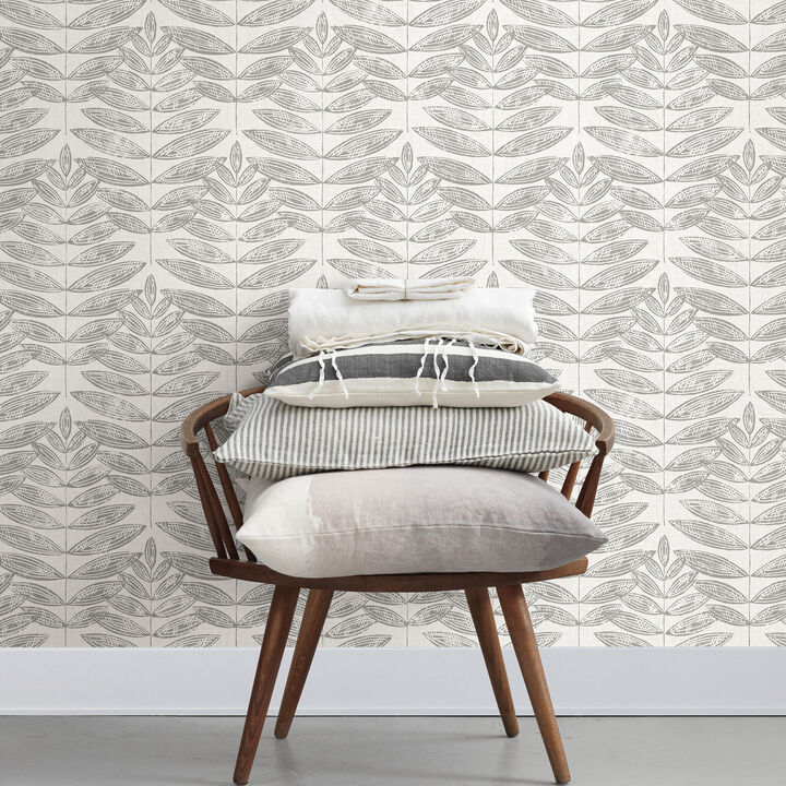 Akira Grey Leaf Wallpaper