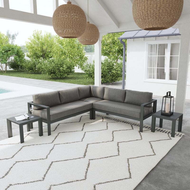 Grayton 5-Seat Sectional with End Tables