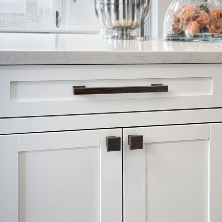 Hestia Hardware 10 Pack 6.3 Inch New Vintage Classic Square Base Bar Pulls