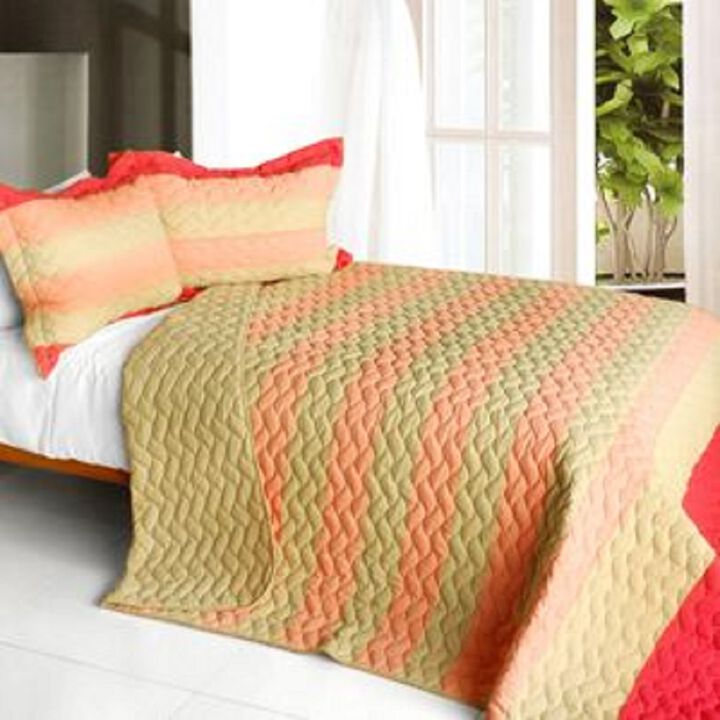 3-Piece Patchwork Quilt Set for Bed, Champagne Honey Quilted Design-Pink