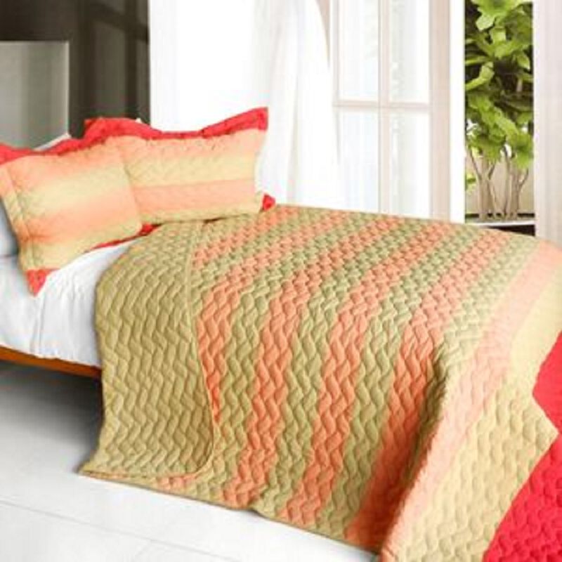 3-Piece Patchwork Quilt Set for Bed, Champagne Honey Quilted Design-Pink image number 0