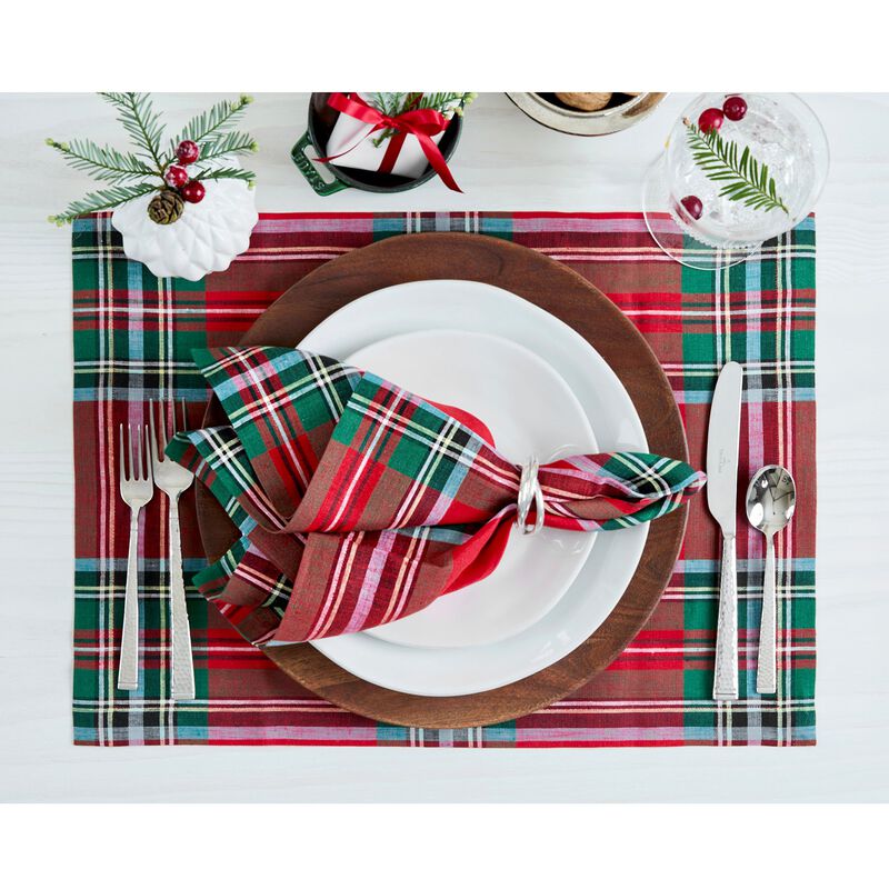 Solino Home Madras Holiday Plaid 100% Linen Dinner Napkins &ndash; Set of 4, 20 x 20 in, Machine Washable, Holiday and Everyday Dining
