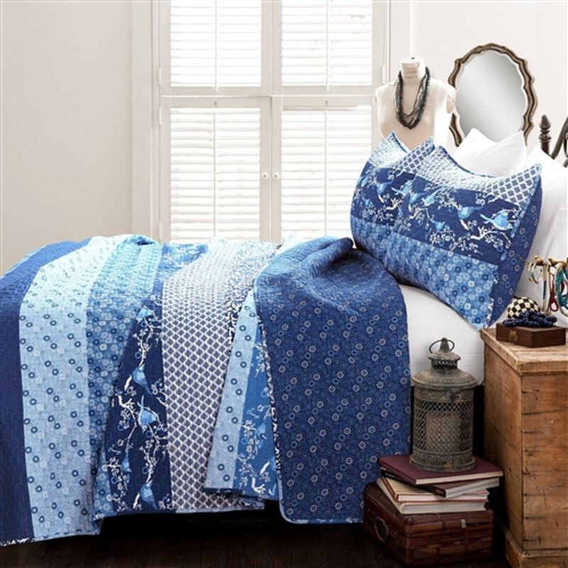 Reversible Boho Style Lightweight Quilt Set – Cozy and Breathable Bedding