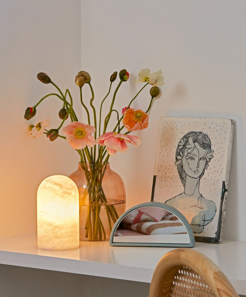 Beacon Lighting Panton Alabaster Table Lamp Modern Decorative Accent Lamp image number 9