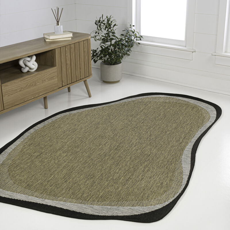 Wyatt Modern Rustic Abstract Indoor/Outdoor Shaped Area Rug