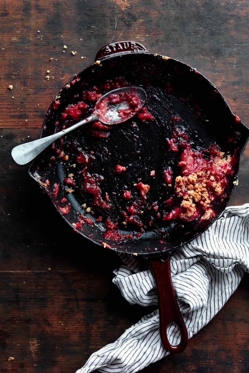 STAUB Cast Iron 11-inch Traditional Deep Skillet - Lilac