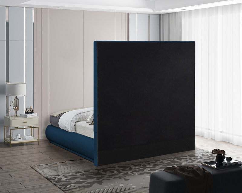 Meridian Furniture Brooke Navy Linen Textured Fabric King Bed image number 5
