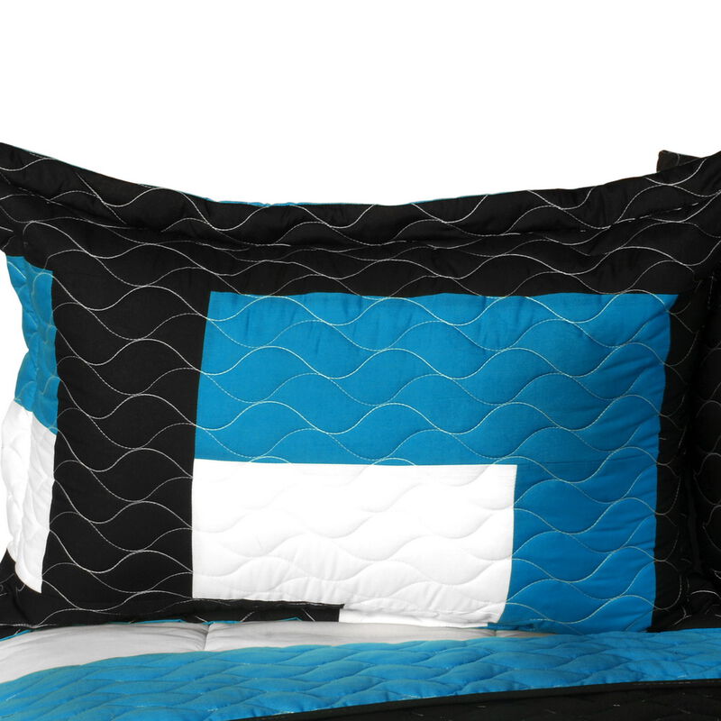 Queen Size 3-Piece Vermicelli Quilted Patchwork Quilt Set with Matching Pillow Shams image number 2