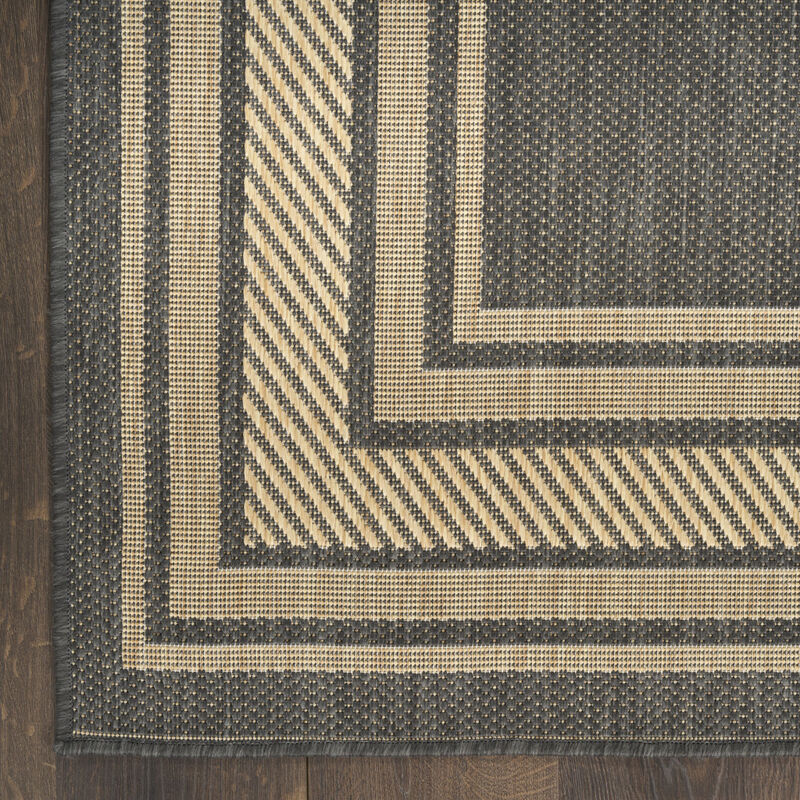 HomeRoots Geometric Indoor Outdoor Area Rug image number 5