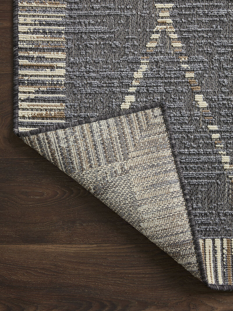 Rainier RAI09 2'3" x 7'7" Rug