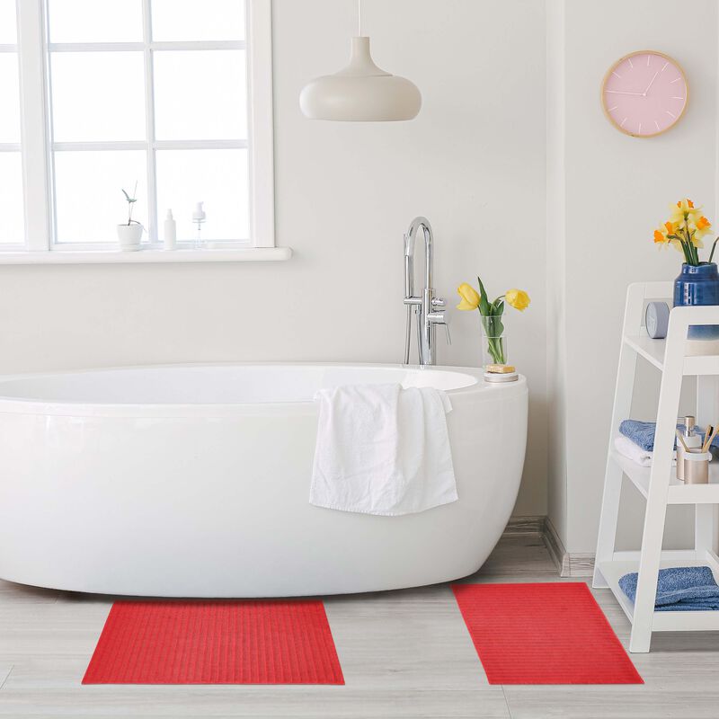 2 Piece Cotton Bath Mat Set with Lined Design for Bathroom image number 1