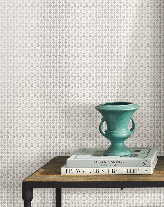 Petal White & Metallic Silver Wallpaper